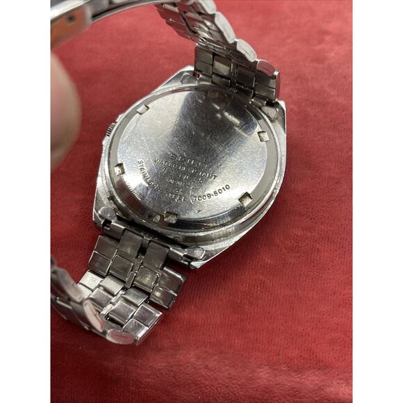 Seiko Automatic Mens Watch Running Mechanical Wristwatch 7009-5010 Vintage 70s - Picture 8 of 10